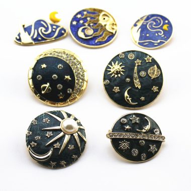 Vintage Jewelry Galaxy Brooches Sell By Kilogram