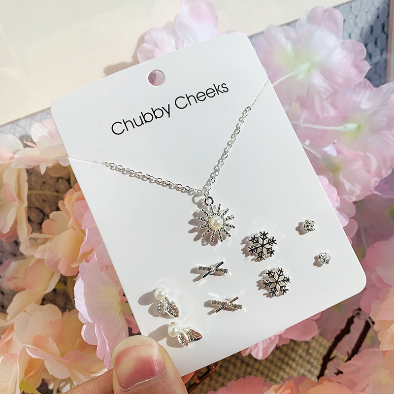 Jewelry Display Set