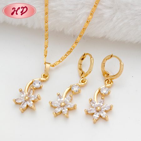 18k gold necklace earrings set