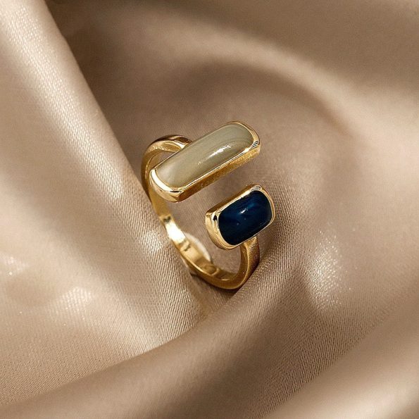 Simple Rings