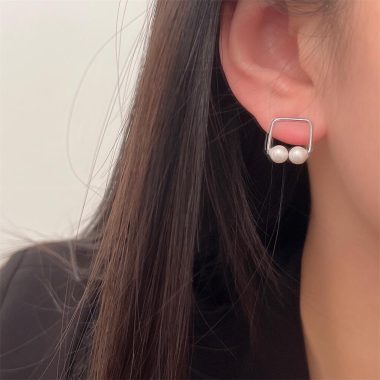 Wholesale Jewelry French Chic Simple Square Pearl Stud Earrings