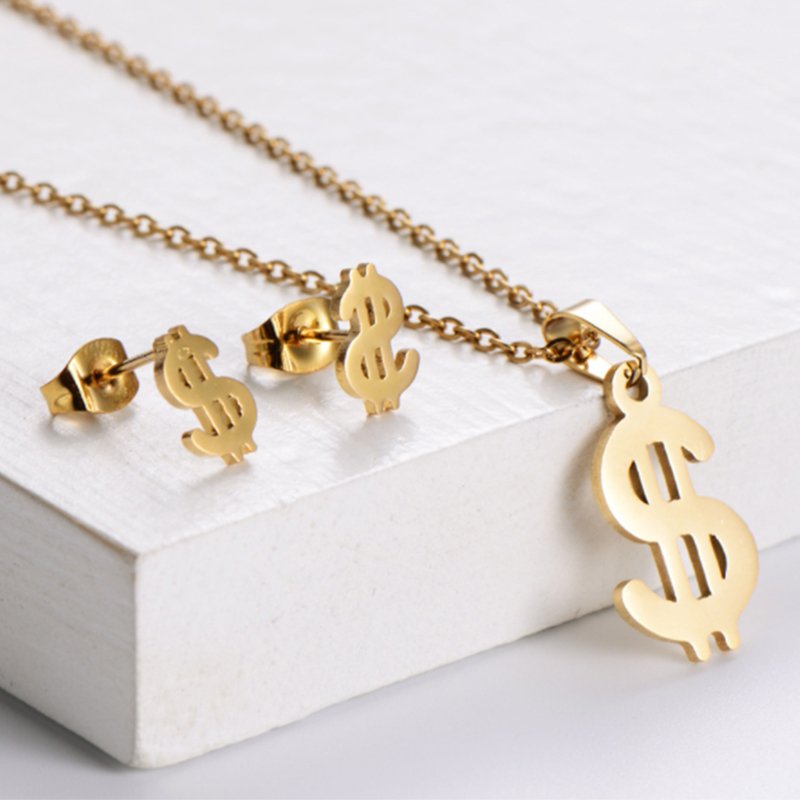 Classic Stainless Steel Pendant Jewelry Set For Women