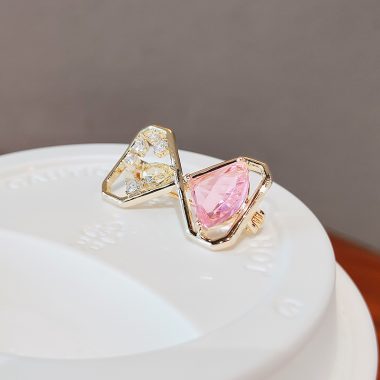 brooch