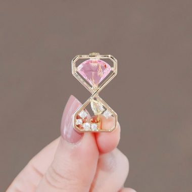 brooch