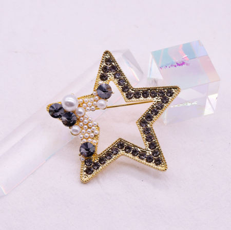 brooch