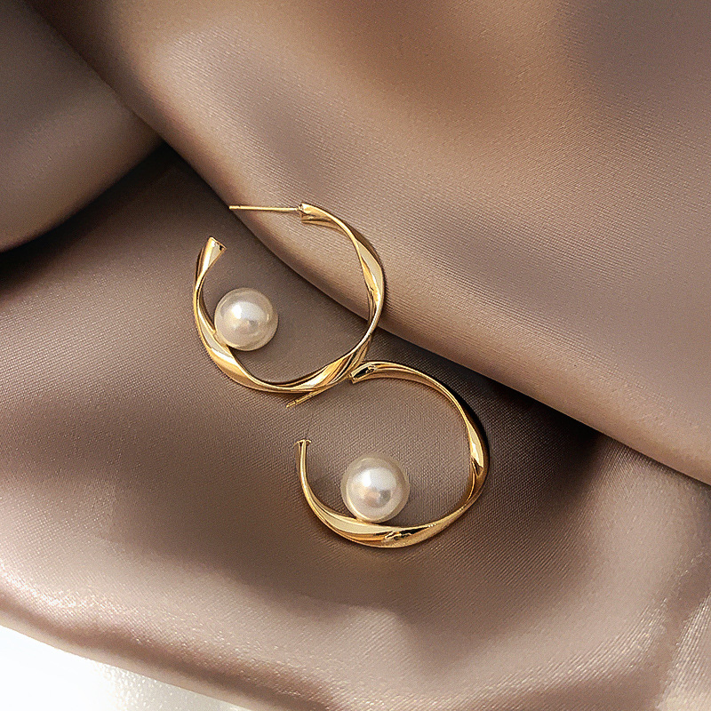 Ladies Jewelry