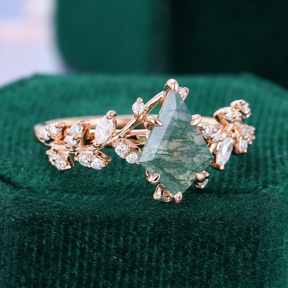 5160EDFA-3789-EF35-EF82-E7A6B3E08D9C